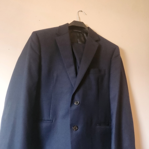 Lauren Ralph Lauren Men's Blue Wool Blend Suit Size 42S EUC - Picture 4 of 13